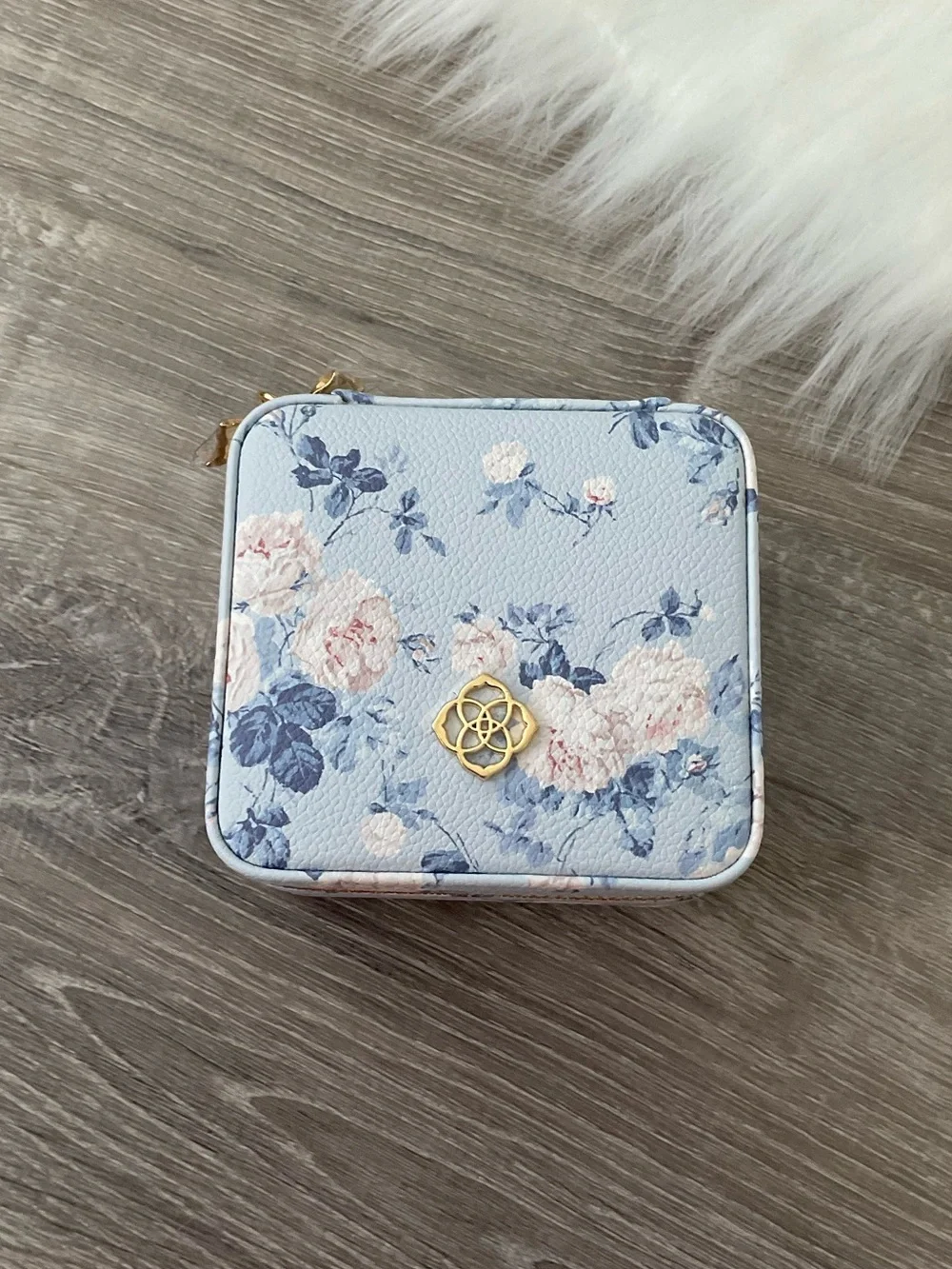 💙🩵 Kendra Scott x LoveShackFancy Blue Small Zip Jewelry Case
